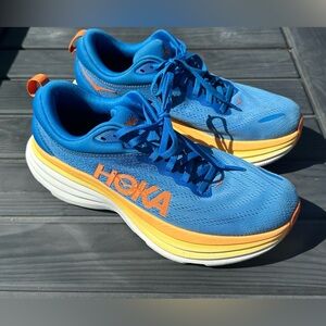 Hoka sneakers for sale !